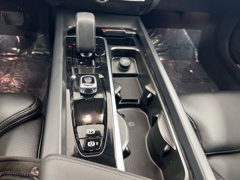 Used 2023 Volvo S60 B5 Ultimate w/ Climate Package image 25