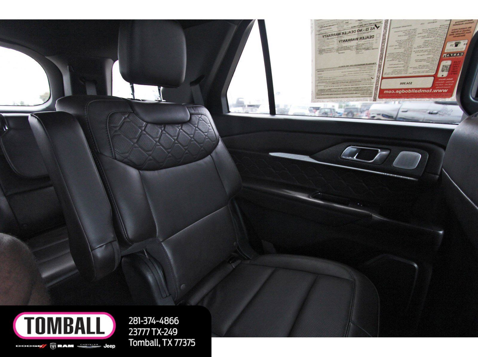 Used 2025 Ford Explorer Platinum w/ Ultimate Package AWD/4WD image 12