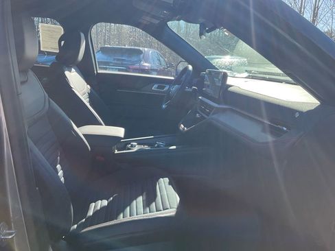 New 2026 Ford Explorer ST-Line w/ ST-Line Street Pack image 12