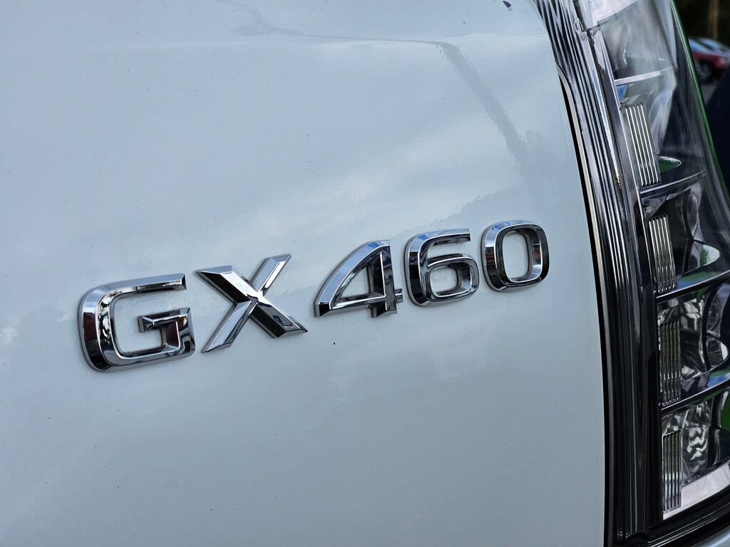Used 2014 Lexus GX 460 Luxury AWD/4WD image 9