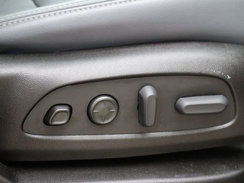 Used 2022 Buick Enclave Premium w/ Experience Buick Package image 36