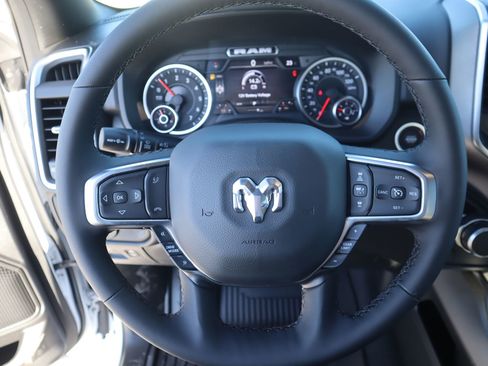 New 2026 RAM 1500 4x4 Crew Cab image 3