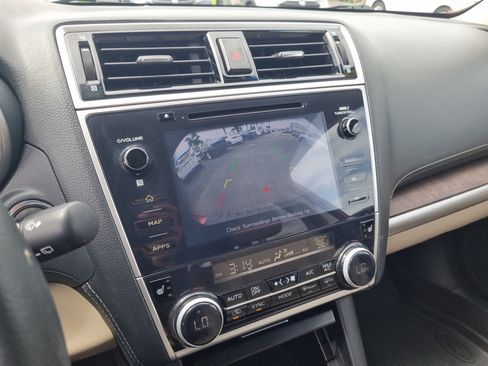 Used 2018 Subaru Outback 2.5i Limited AWD/4WD image 27