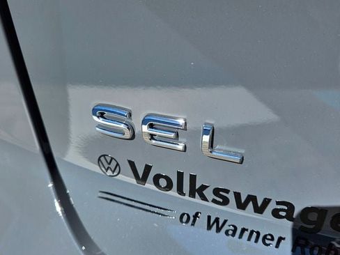 New 2026 Volkswagen Atlas Cross Sport SEL Premium R-Line image 11