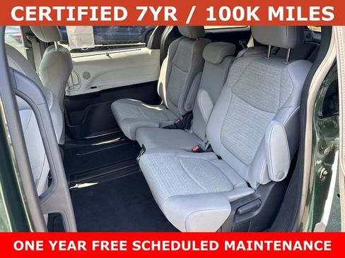 Used 2025 Toyota Sienna LE FWD image 16
