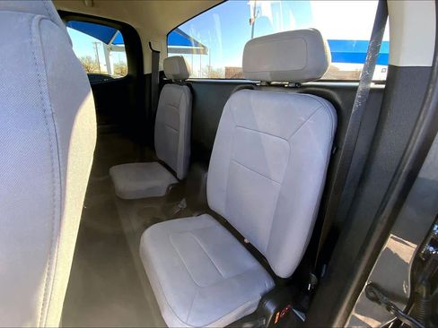 Used 2017 Chevrolet Colorado W/T image 21