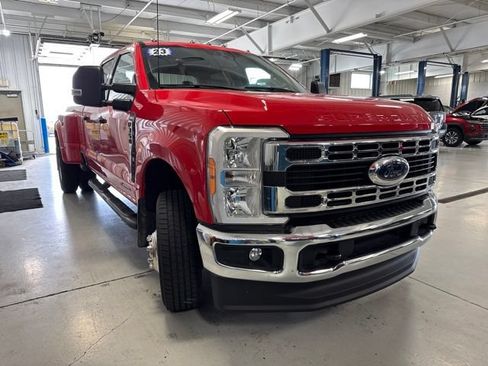 Used 2023 Ford F350 XLT AWD/4WD image 28