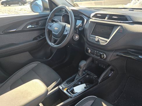 Used 2021 Chevrolet TrailBlazer LS image 6
