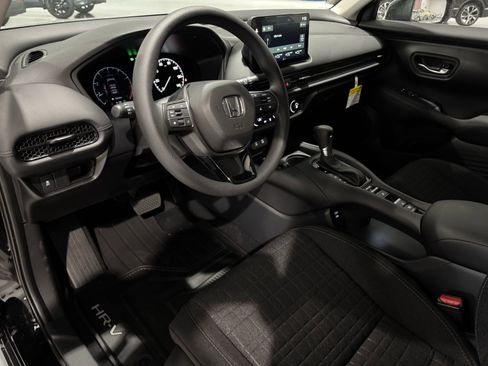 New 2026 Honda HR-V LX image 9