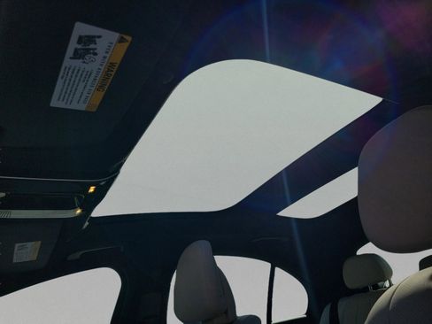 Certified 2025 Mercedes-Benz E 450 4MATIC Sedan image 33