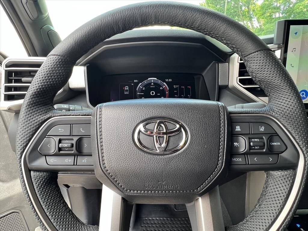 Used 2026 Toyota Tundra Limited AWD/4WD image 19