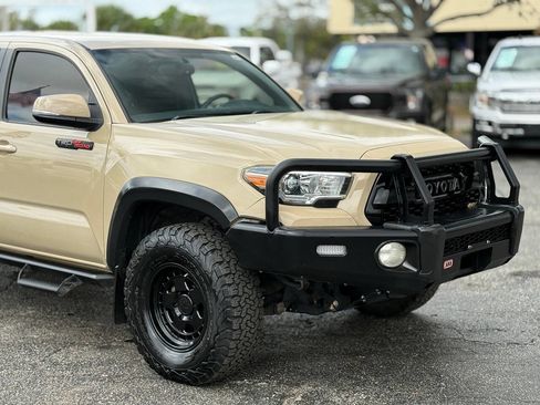 Used 2016 Toyota Tacoma TRD Off-Road w/ Towing Package image 13