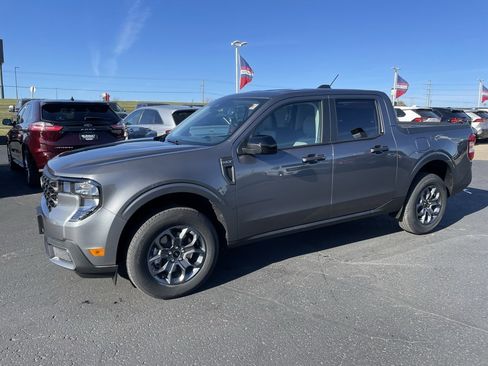 New 2025 Ford Maverick XLT w/ XLT Luxury Package image 6