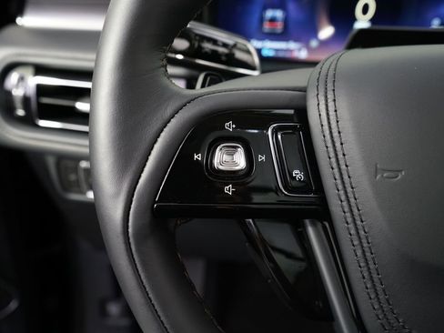 New 2026 Lincoln Aviator AWD w/ Jet Appearance Package image 34