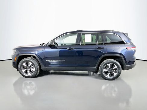 Used 2022 Jeep Grand Cherokee Limited 4xe AWD/4WD image 5