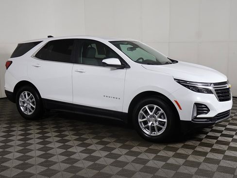 Used 2024 Chevrolet Equinox LT w/ LPO, Floor Liner Package image 13