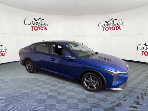 Used 2025 Kia K4 FWD image 2