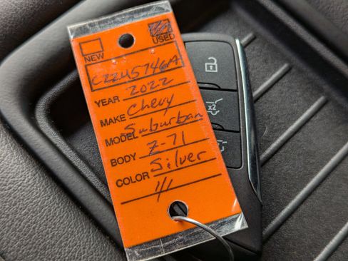 Used 2022 Chevrolet Suburban Z71 w/ Luxury Package image 20