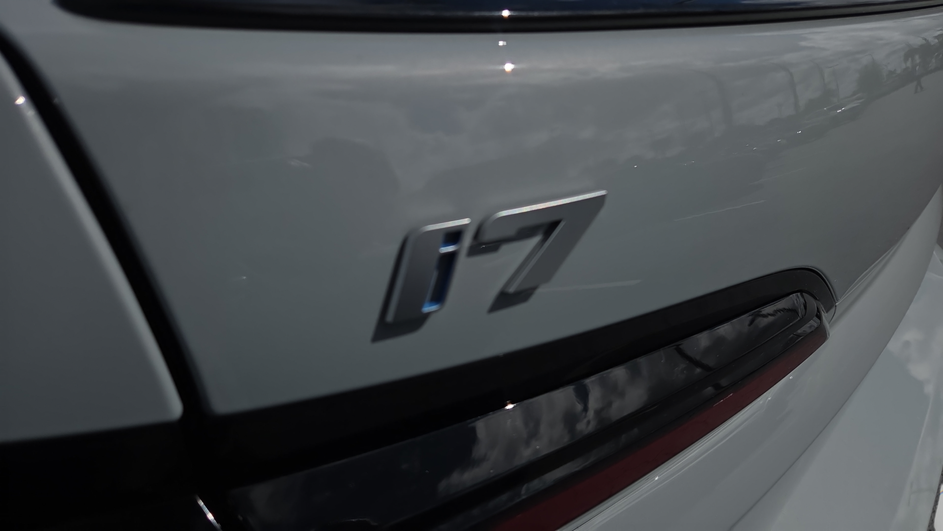 Certified 2023 BMW i7 xDrive60 AWD/4WD image 35