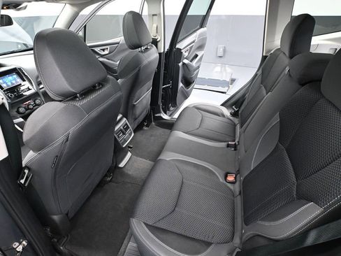 Used 2021 Subaru Forester Premium image 37