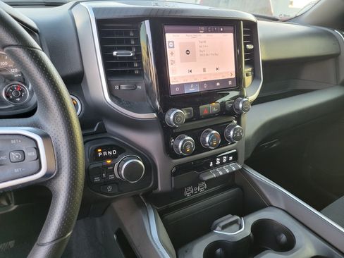 Certified 2026 RAM 1500 Express AWD/4WD image 28