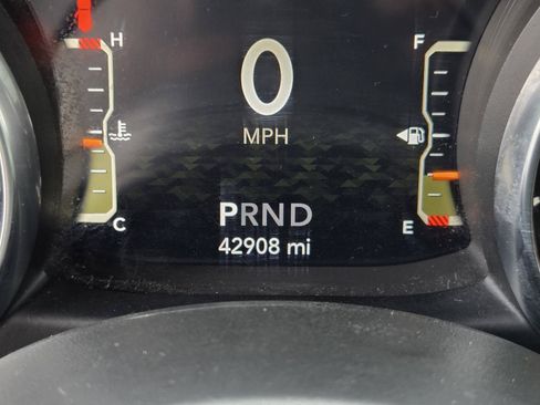 Used 2021 Jeep Wrangler Sport AWD/4WD image 15