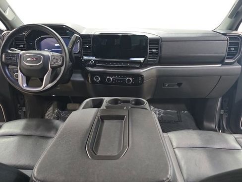 Used 2024 GMC Sierra 1500 SLT AWD/4WD image 9