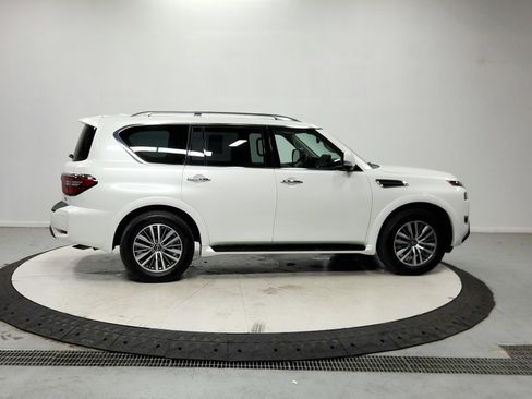 Used 2023 Nissan Armada SL AWD/4WD image 9