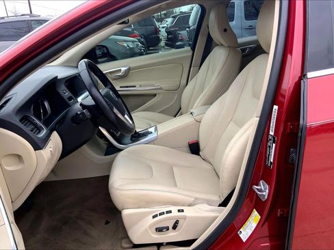 Used 2015 Volvo S60 T5 Premier image 7