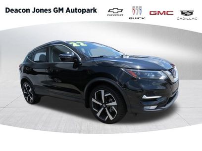Used 2022 Nissan Rogue Sport SL w/ Premium Package