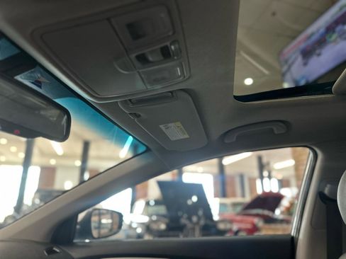 Used 2016 Hyundai Elantra Limited w/ Option Group 04 image 26