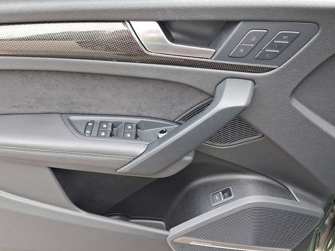 Used 2023 Audi SQ5 Premium Plus w/ Premium Plus Package AWD/4WD image 16
