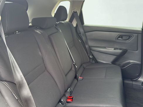 Used 2024 Nissan Rogue S FWD image 24