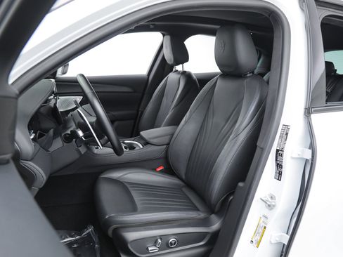 Certified 2023 Maserati Grecale Modena AWD/4WD image 22