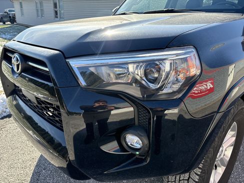 Used 2024 Toyota 4Runner SR5 Premium image 10