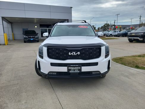 Used 2022 Kia Telluride SX w/ SX Prestige Package image 2