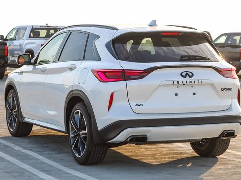 New 2025 INFINITI QX50 Sport image 8
