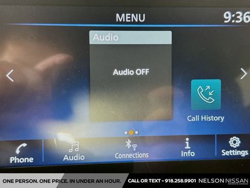Used 2024 Nissan Frontier SV w/ Technology Package RWD image 14