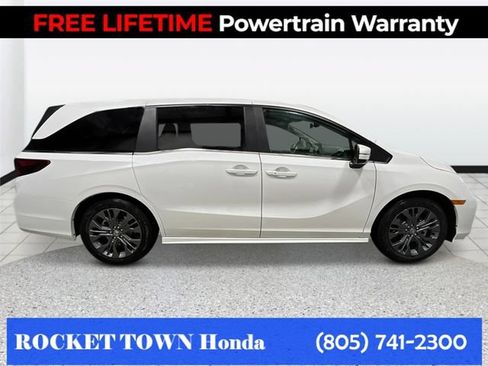 New 2026 Honda Odyssey Touring image 8