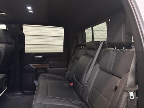 Used 2022 Chevrolet Silverado 2500 High Country w/ Z71 Off-Road Package image 22