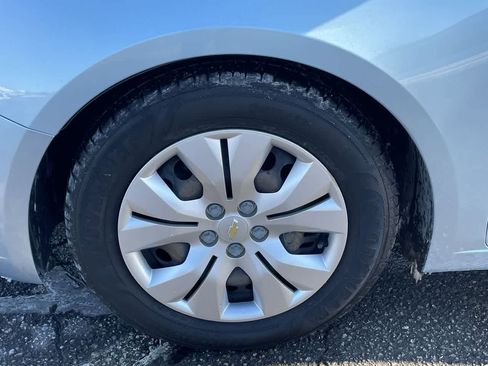 Used 2012 Chevrolet Cruze LS w/ Connectivity Package image 31