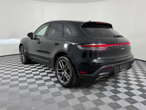 New 2025 Porsche Macan image 3