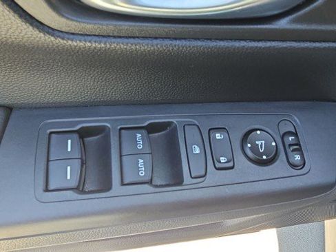 Used 2023 Honda CR-V EX image 24