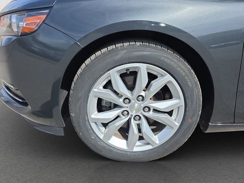 Used 2019 Chevrolet Impala LT image 4