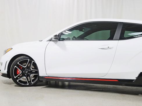 Used 2022 Hyundai Veloster N FWD image 11