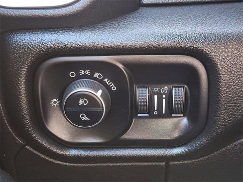 Used 2025 RAM 1500 Big Horn image 26