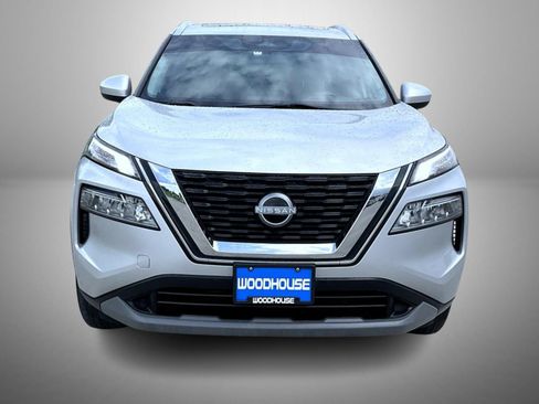 Used 2023 Nissan Rogue SV w/ SV Premium B Package AWD/4WD image 2