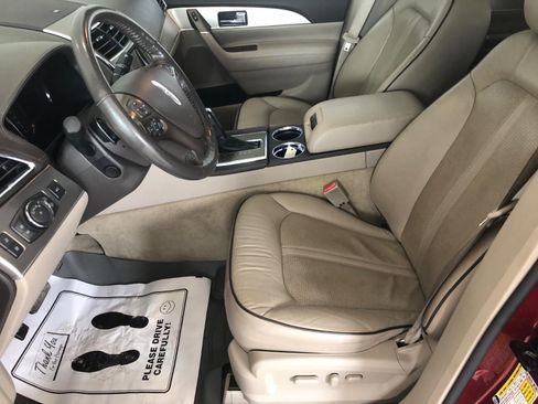 Used 2013 Lincoln MKX AWD image 7
