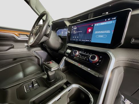 Used 2022 GMC Sierra 1500 Denali w/ Technology Package image 33