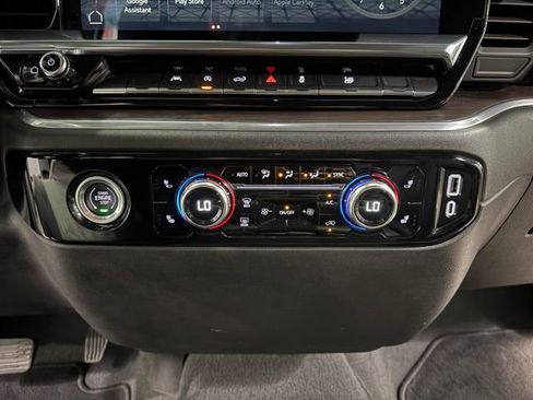 Certified 2024 GMC Sierra 1500 SLT image 23